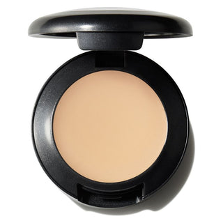 Mac Studio Finish Spf 35 - Cream Concealer Nc45 (7 G)