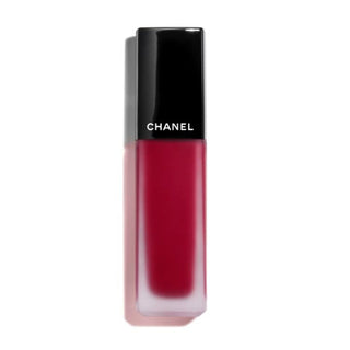 Chanel Matná rtěnka Rouge Allure Ink 154, kterou jsem experimentovala.