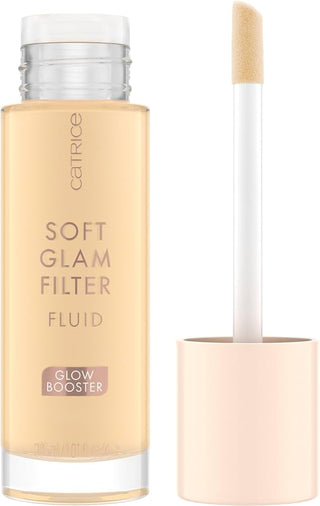 Catrice Soft Glam Filter Fluid Glow Booster 010-Fair 30ml — Lysnende concealer