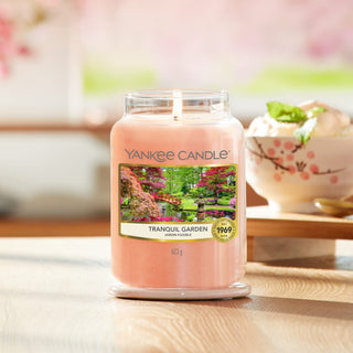Yankee Candle Tranquil Garden 623 g — Candela Profumata