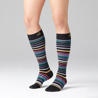 Solidea Stripe Game Andromeda Gambaletti Compressione Graduata 15-21 mmHg 2-M Nero, Giallo, Rosso, Grigio, Verde, Viola — Kompressionsstrømper med gradueret tryk