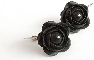Troli Orecchini Pendenti Nero Fiori Perle — Orecchini