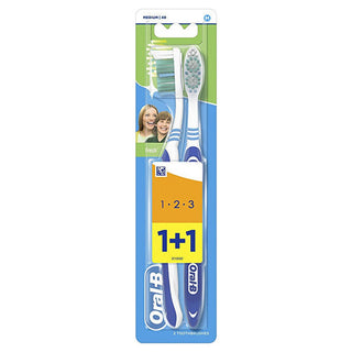 Oral b Natural Fresh Medium Toothbrush 2 pcs