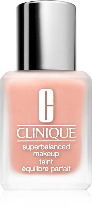 Clinique Trucco superbilanciato - Trucco delicato 30 ml CN42 Neutro