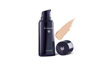 Dr. Hauschka Make-up Complexion Fondotinta liquido 02 Pino 30 ml