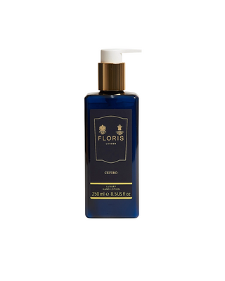 Floris Of London Cefiro Olio di mandorle dolci Idratante Lozione per le mani Agrumi floreali 250 ml