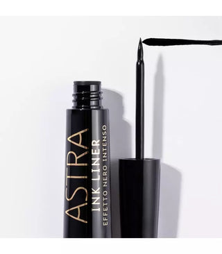 Astra Ink Liner Effetto Nero Intenso — Eyeliner
