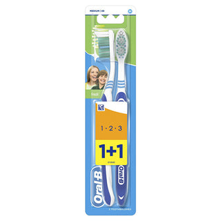 Oral b Natural Fresh Medium Toothbrush 2 pcs