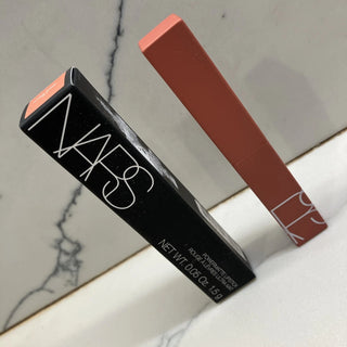 Nars Powermatte 121 Free Bird 1,5 g — Rossetto
