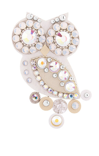 Sovičky Charming little owl Spilla white-beige