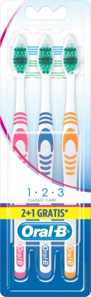 Oral-B Spazzolini Classic Care Medio 3 Pz