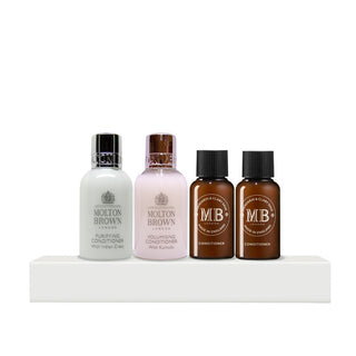 Conjunto de bálsamos para cabelo Hair Therapy Molton Brown: bálsamo purificante Indian Cress 50 ml + bálsamo volumizador Kumudu 50 ml + bálsamo reparador Mandarin & Clary Sage 30 ml + bálsamo volumizador Molton Brown Kumudu 30 ml 