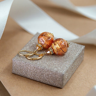 Lampglas Pendientes Amuleto Originales Peach Fuzz con Oro 24K y Perlas Lampglas Esa48 
