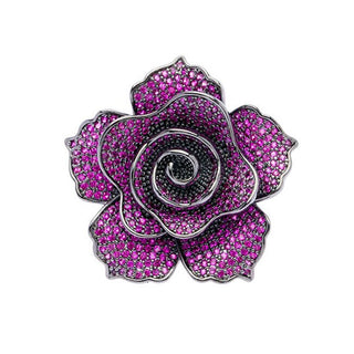 Oliver Weber Glitrende blomsterformet broche med Peonia-krystaller 58053 