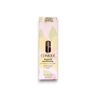 Clinique Feuchtigkeitsspendendes und Concealer-Make-up in einem (Beyond Perfecting + Foundation) 30 ml - Farbton: 8.25 Oat