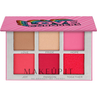 Makeup Revolution Παλέτα σκιών Love Conquers 6.6 γρ