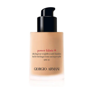 Armani Power Fabric + Ultralang anhaltende, leichte, matte Foundation, 30 ml, 2,5