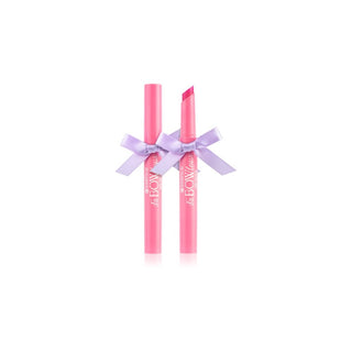 أحمر شفاه لامع essence FaBOWlous لون 01 Be My Bow Bae، 1,7 غ 