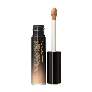 MAC Cosmetics Studio Radiance 24H Luminous Lift NC17.5 — Fondotinta